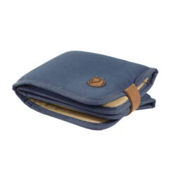 FJÄLLRÄVEN Fjällräven G1000 SEAT PAD Kissen NAVY -FRILUFTS Store 268813005 d g1000 seat pad fjaellraeven 1